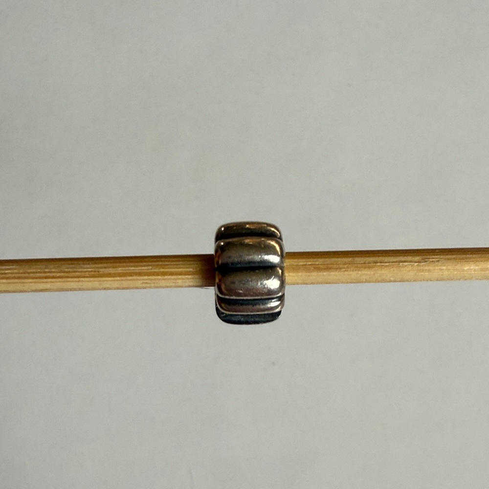 Pandora sterling silver clip charm